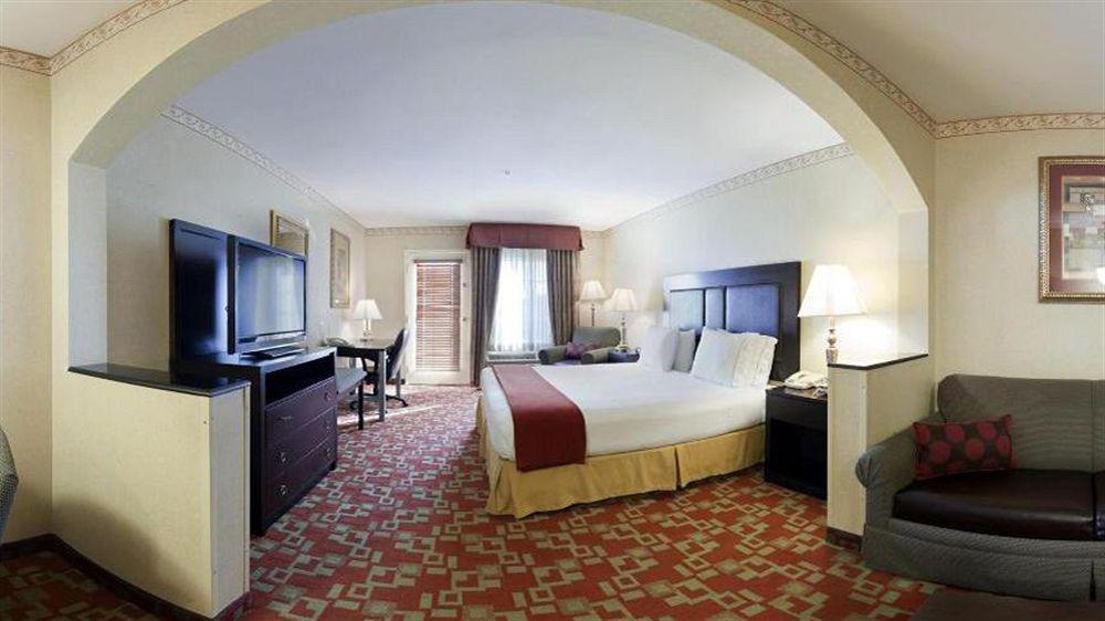 Holiday Inn Express Hotel & Suites El Centro By Ihg Exterior photo