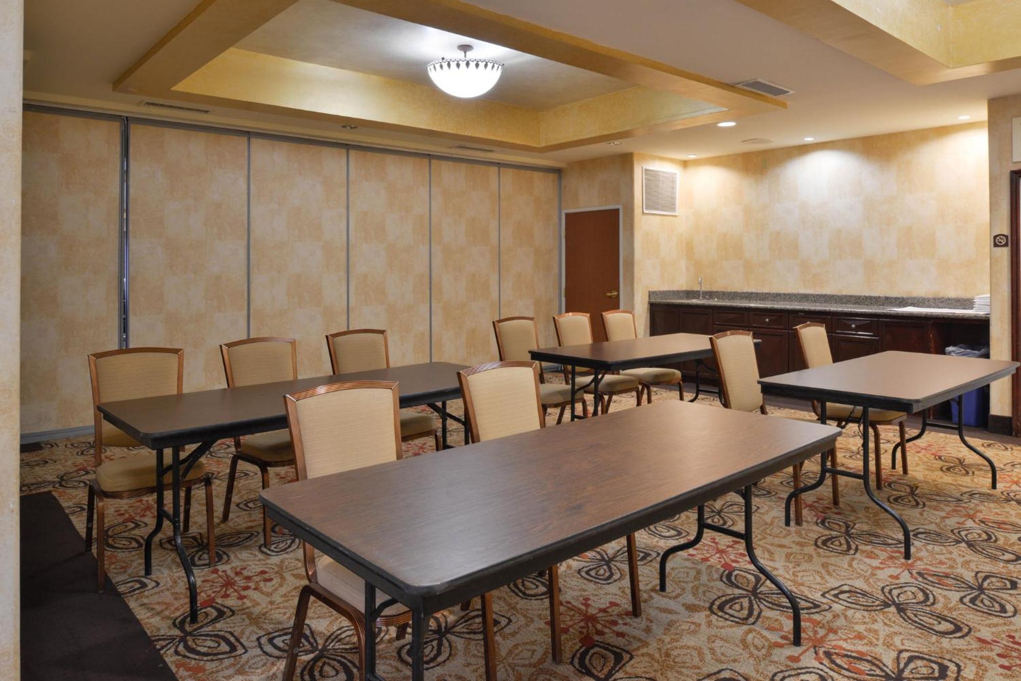 Holiday Inn Express Hotel & Suites El Centro By Ihg Exterior photo
