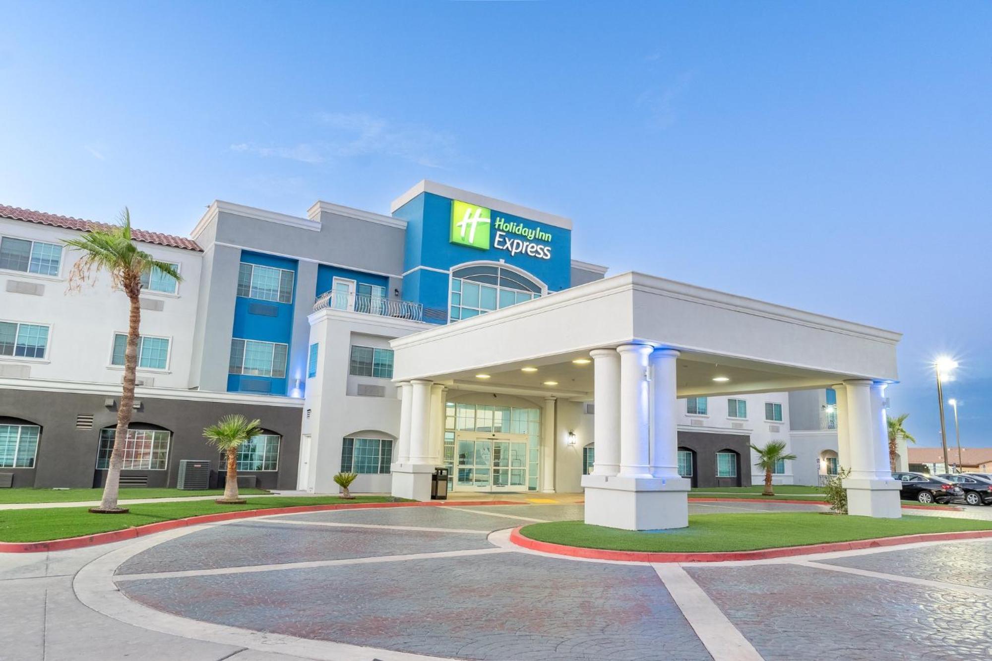 Holiday Inn Express Hotel & Suites El Centro By Ihg Exterior photo