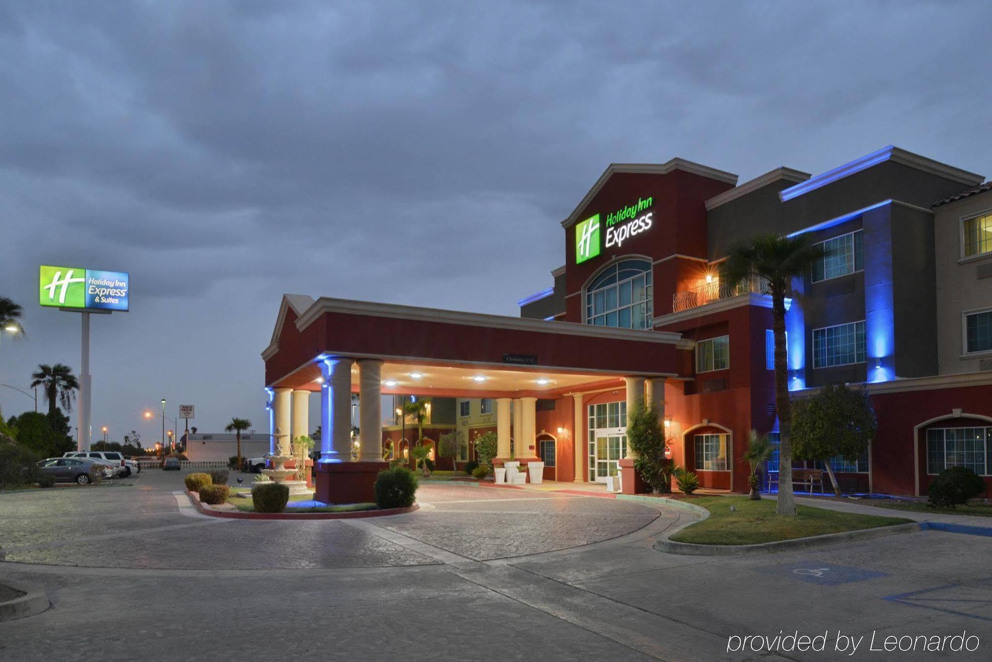 Holiday Inn Express Hotel & Suites El Centro By Ihg Exterior photo